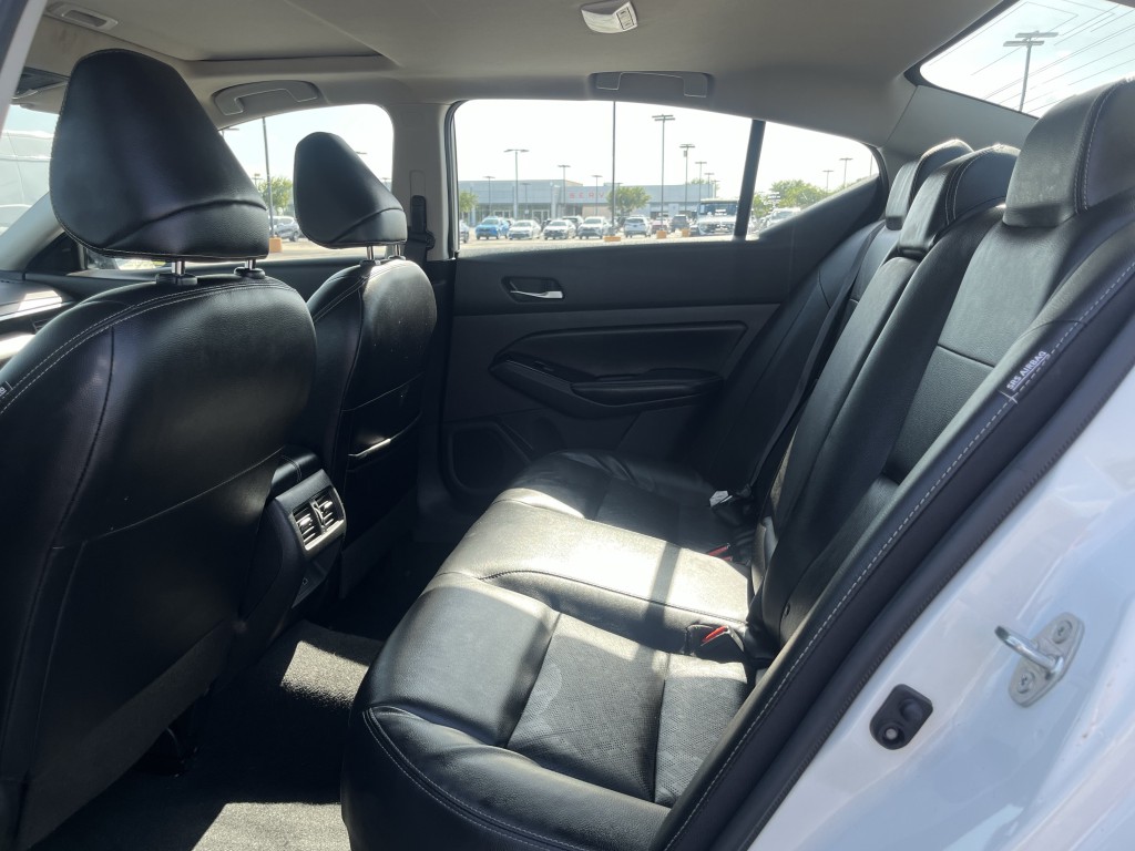 2023 Nissan Altima Image 31