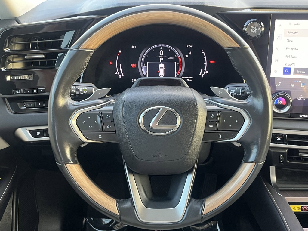 2024 Lexus RX Image 18