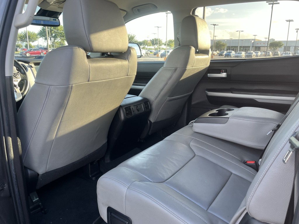 2021 Toyota Tundra Image 30