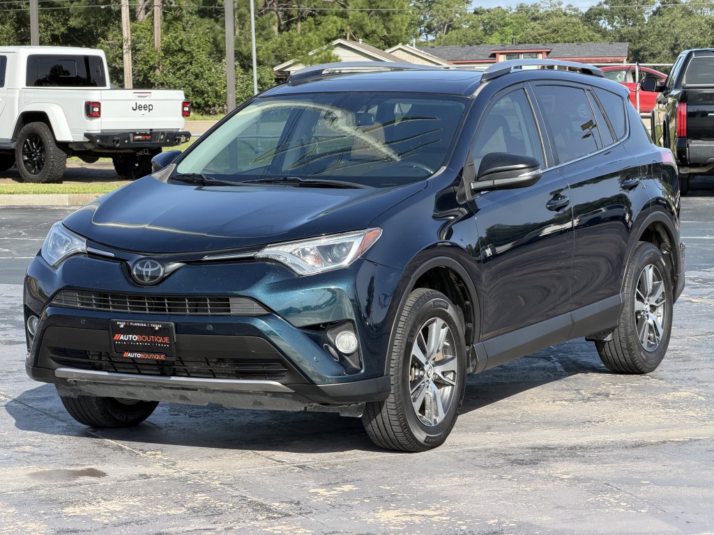2017 Toyota Rav4 Image 5