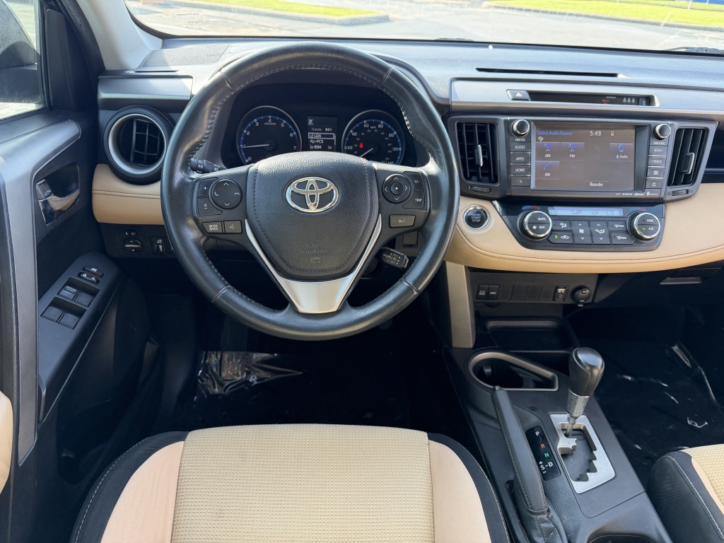 2017 Toyota Rav4 Image 14