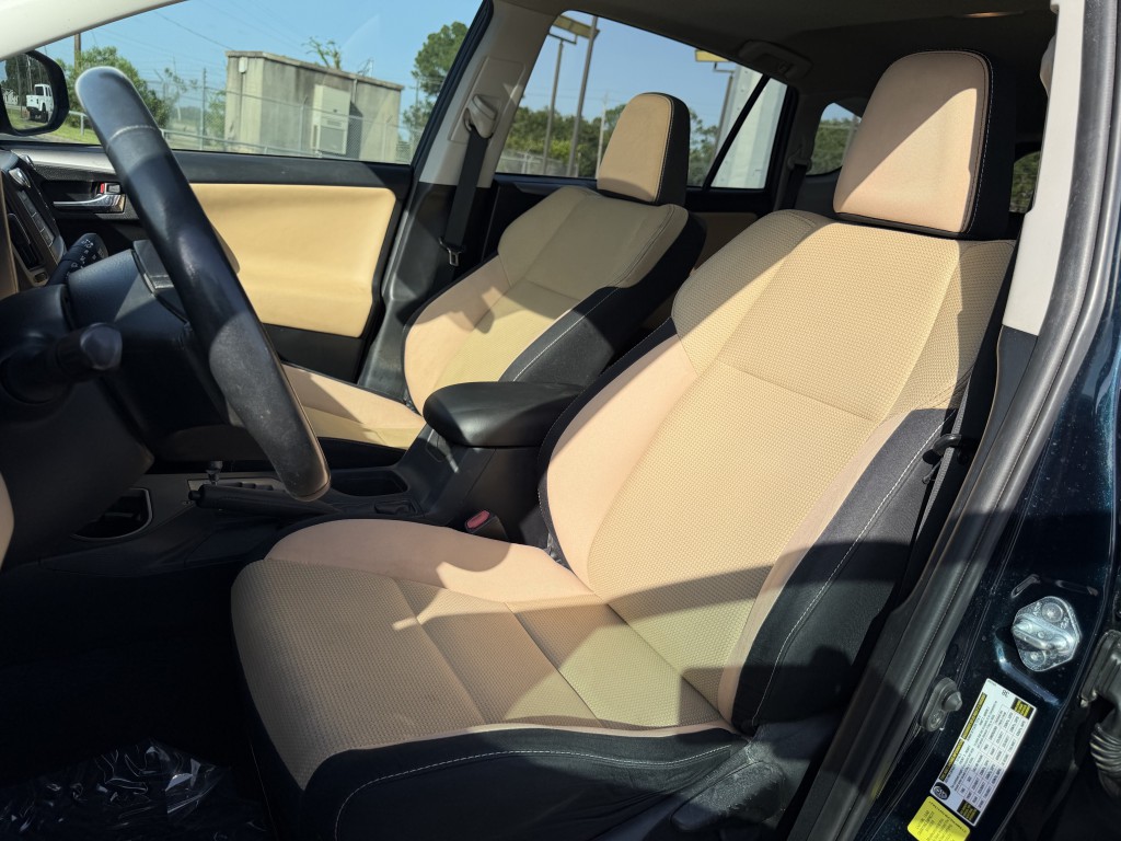2017 Toyota Rav4 Image 24