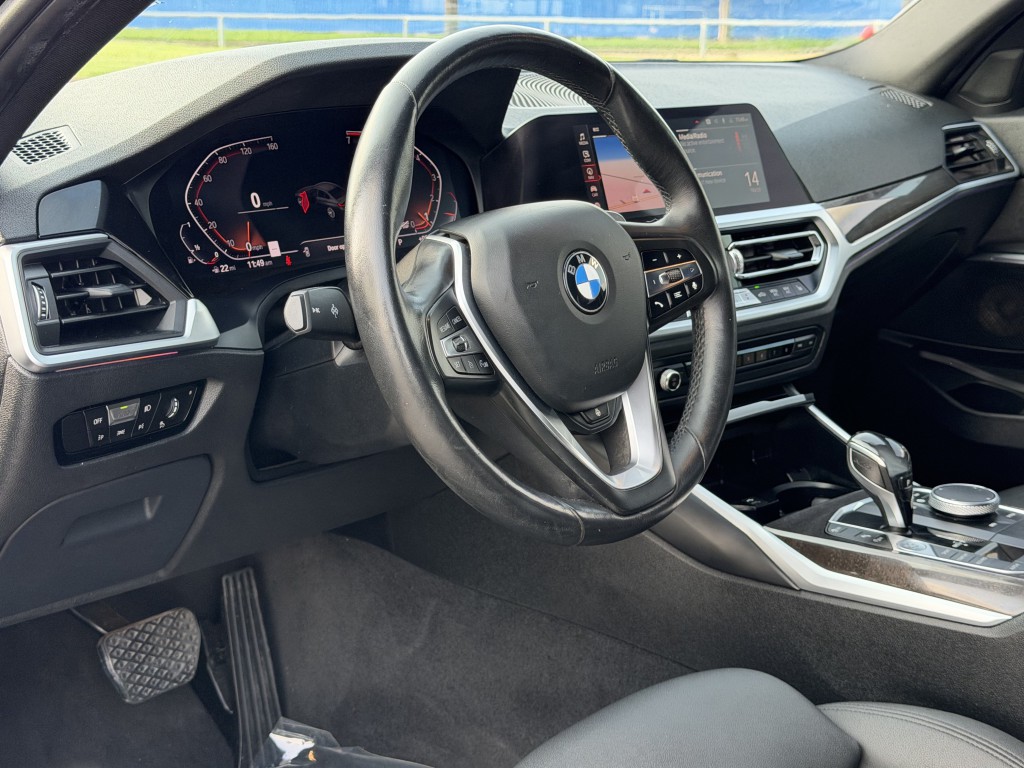 2019 BMW 3 Series Image 12