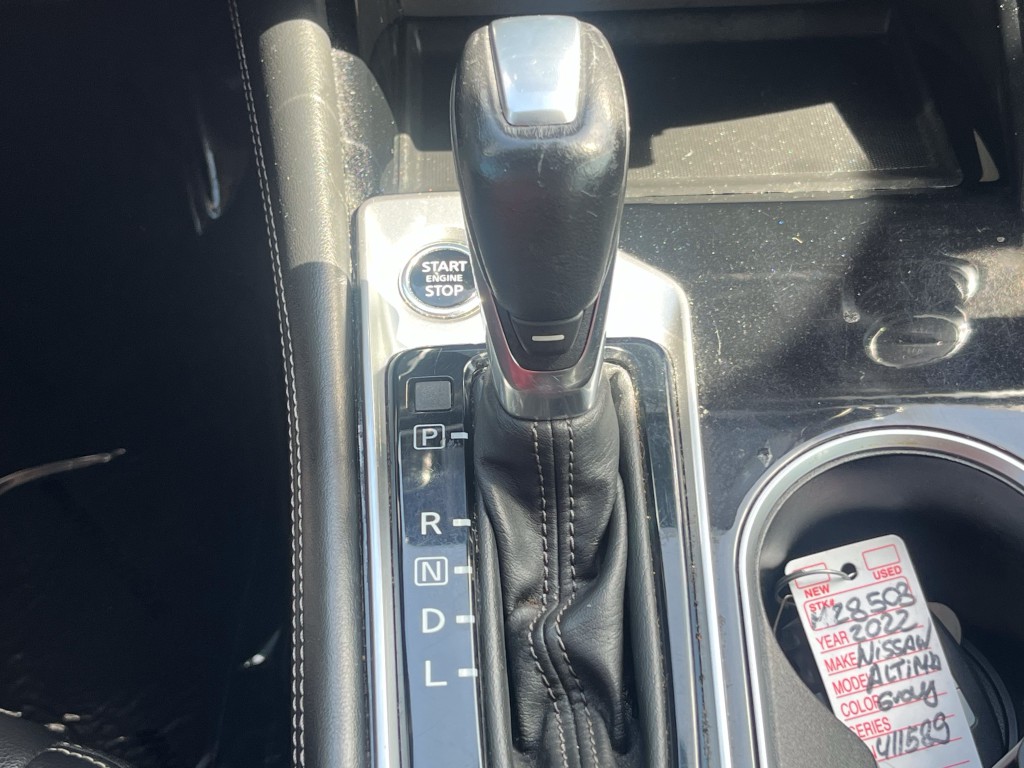 2022 Nissan Altima Image 21