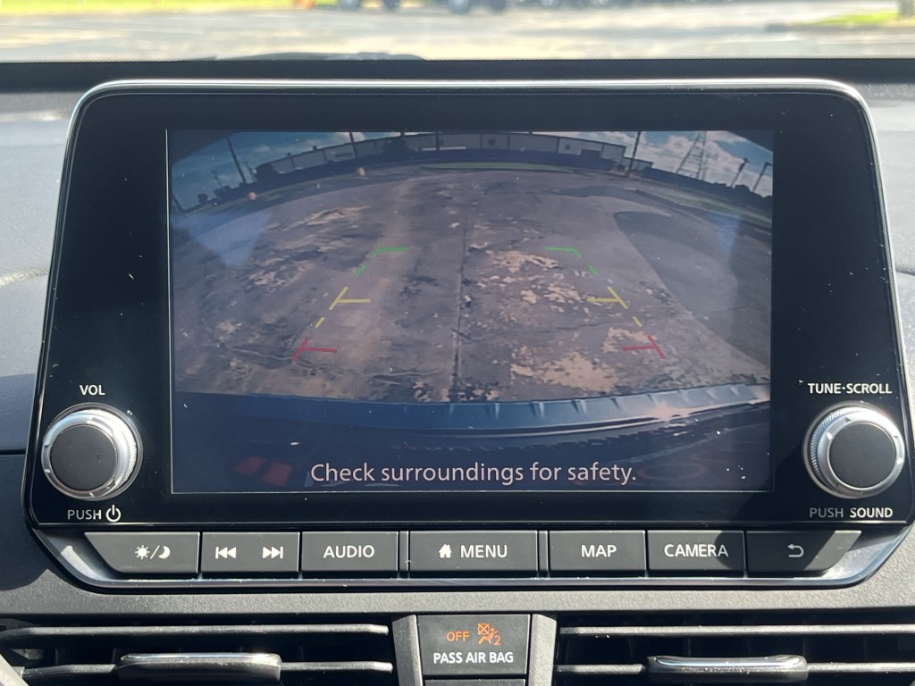 2022 Nissan Altima Image 23