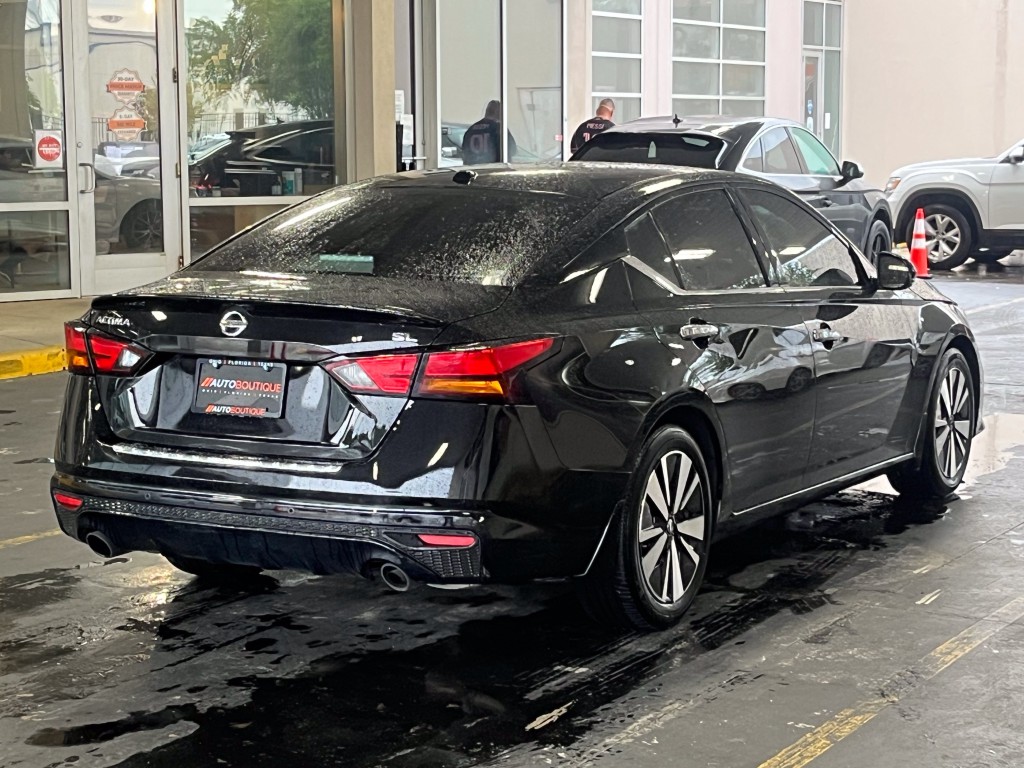 2022 Nissan Altima Image 8