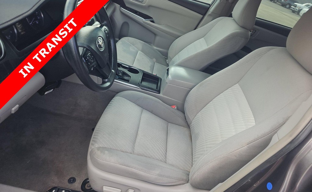 2016 Toyota Camry Image 8