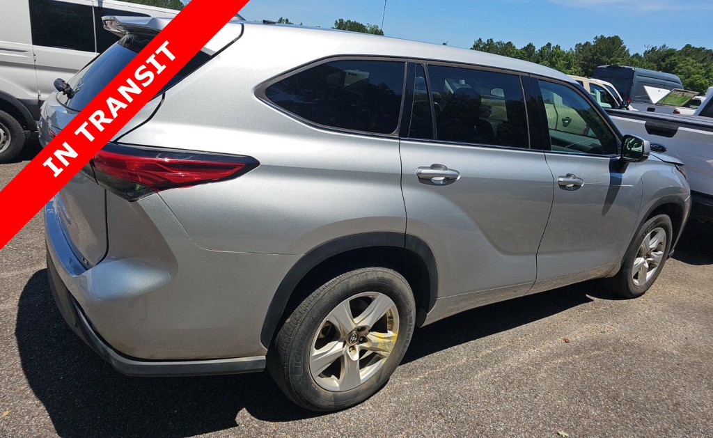 2022 Toyota Highlander Image 6