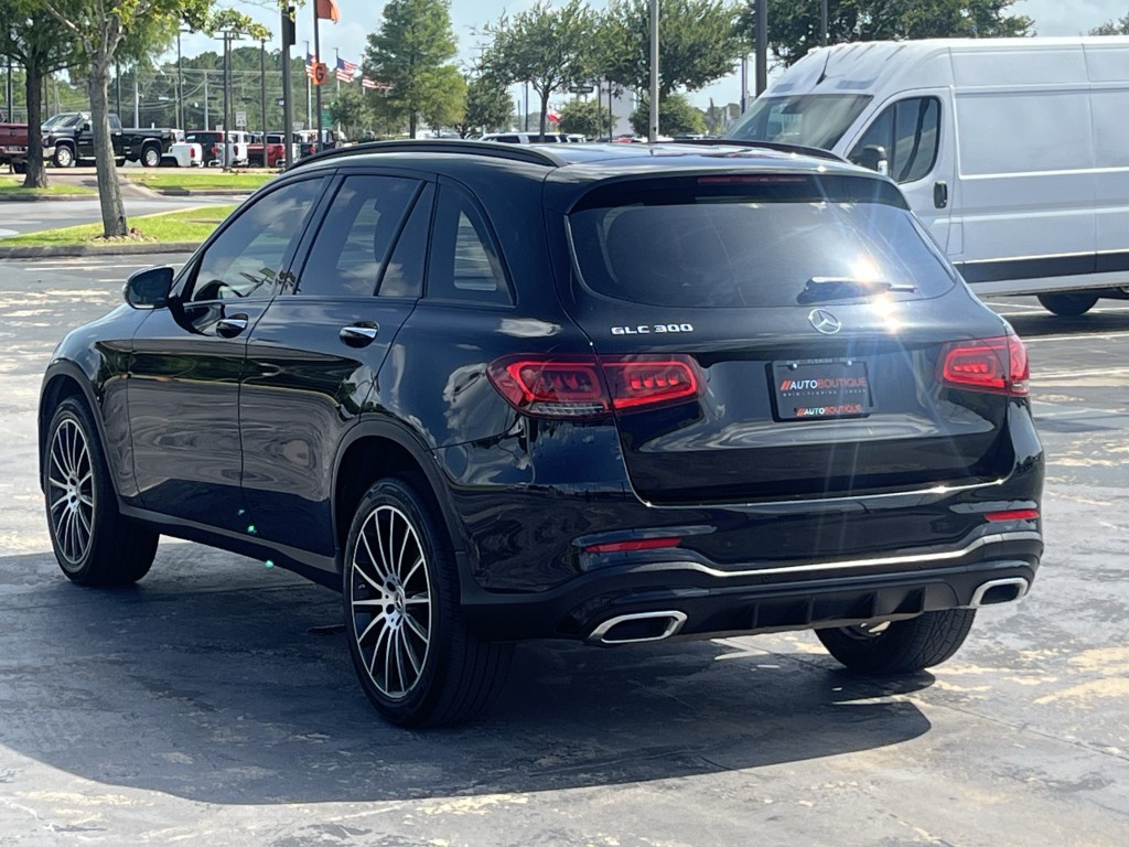 2022 Mercedes-Benz GLC-Class Image 9