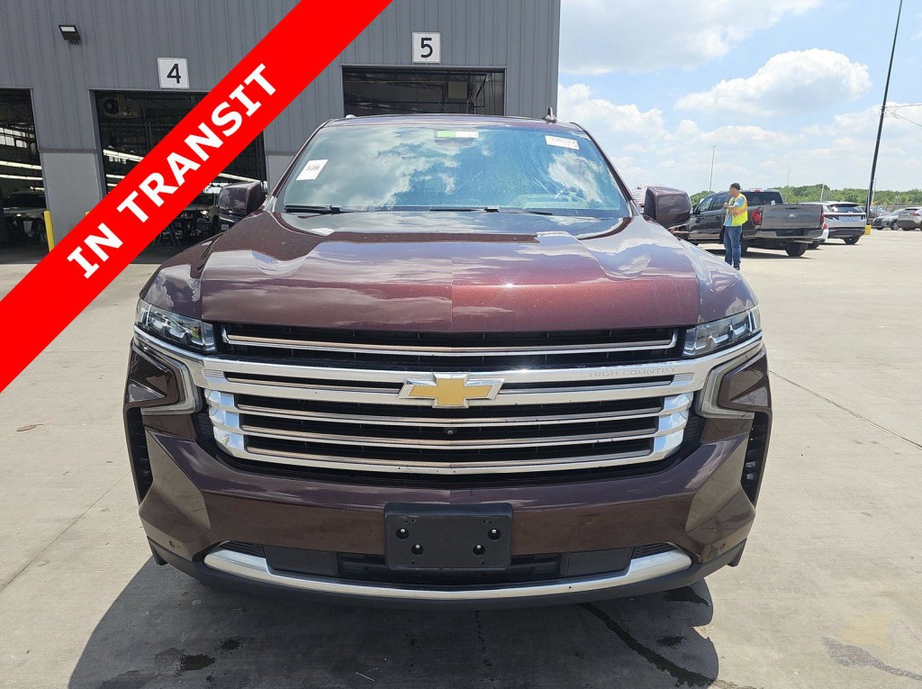 2023 Chevrolet Suburban Image 5