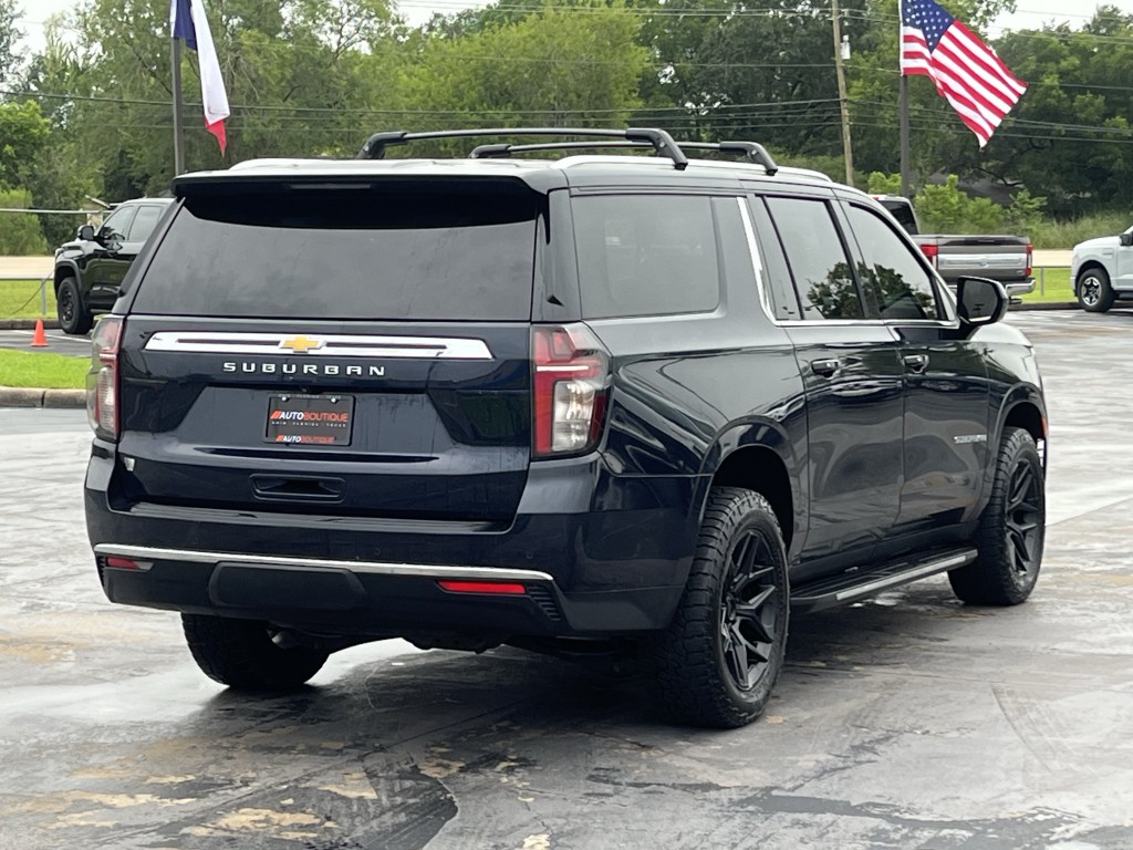 2021 Chevrolet Suburban Image 10