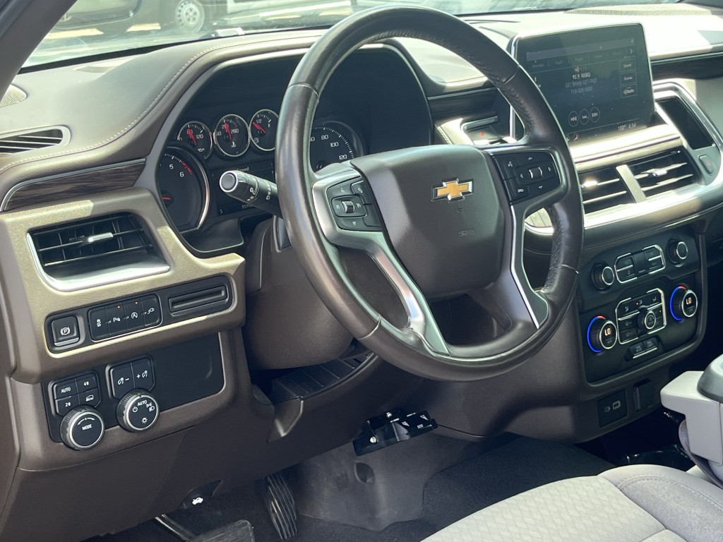 2021 Chevrolet Suburban Image 13