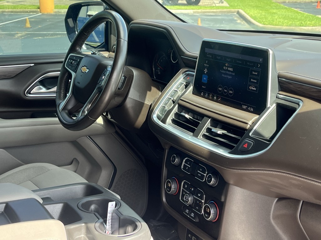 2021 Chevrolet Suburban Image 14
