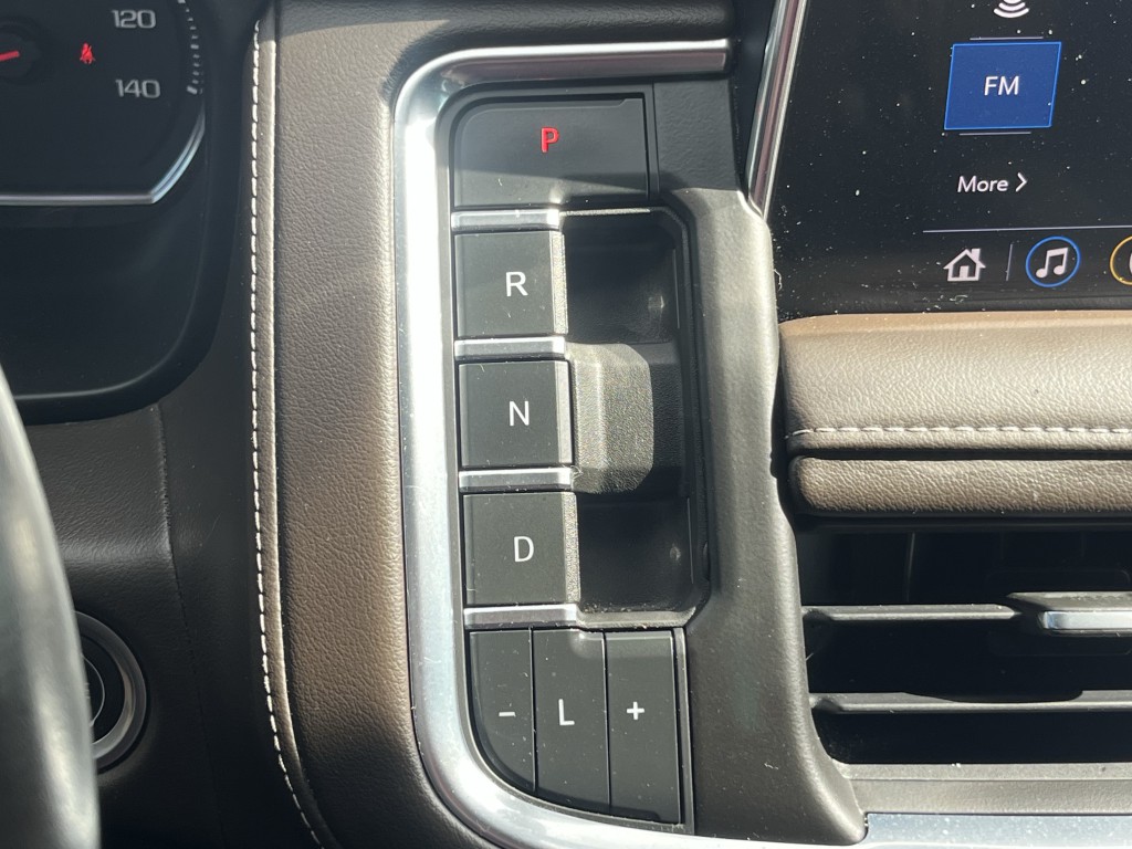 2021 Chevrolet Suburban Image 20