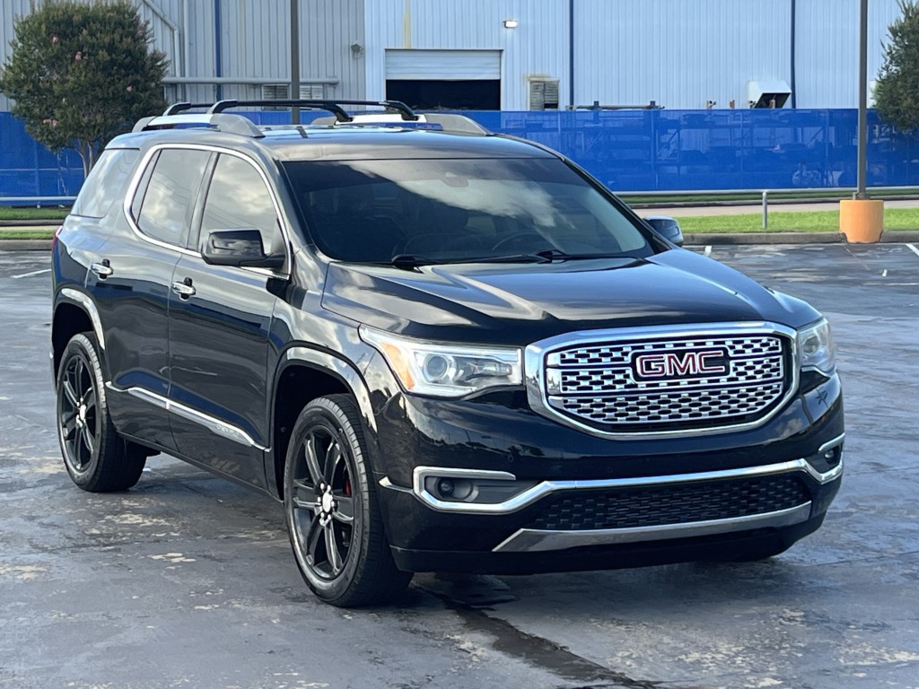 2019 GMC Acadia Image 3