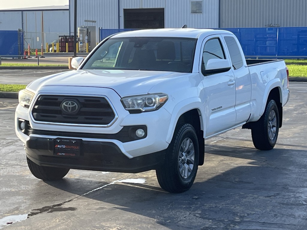 2018 Toyota Tacoma Image 5