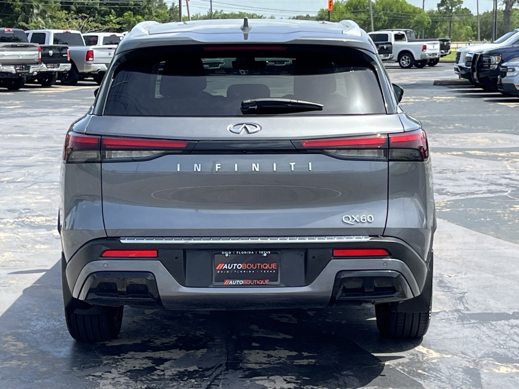 2023 INFINITI QX60 Image 7