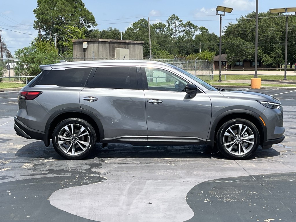 2023 INFINITI QX60 Image 10