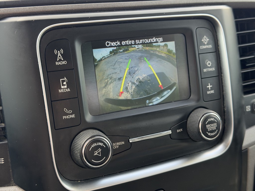 2016 RAM 2500 Image 18