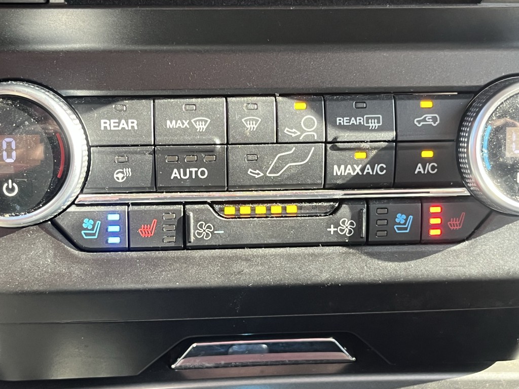 2018 Ford Expedition Image 8