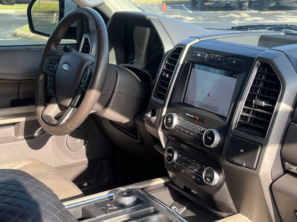 2018 Ford Expedition Image 16