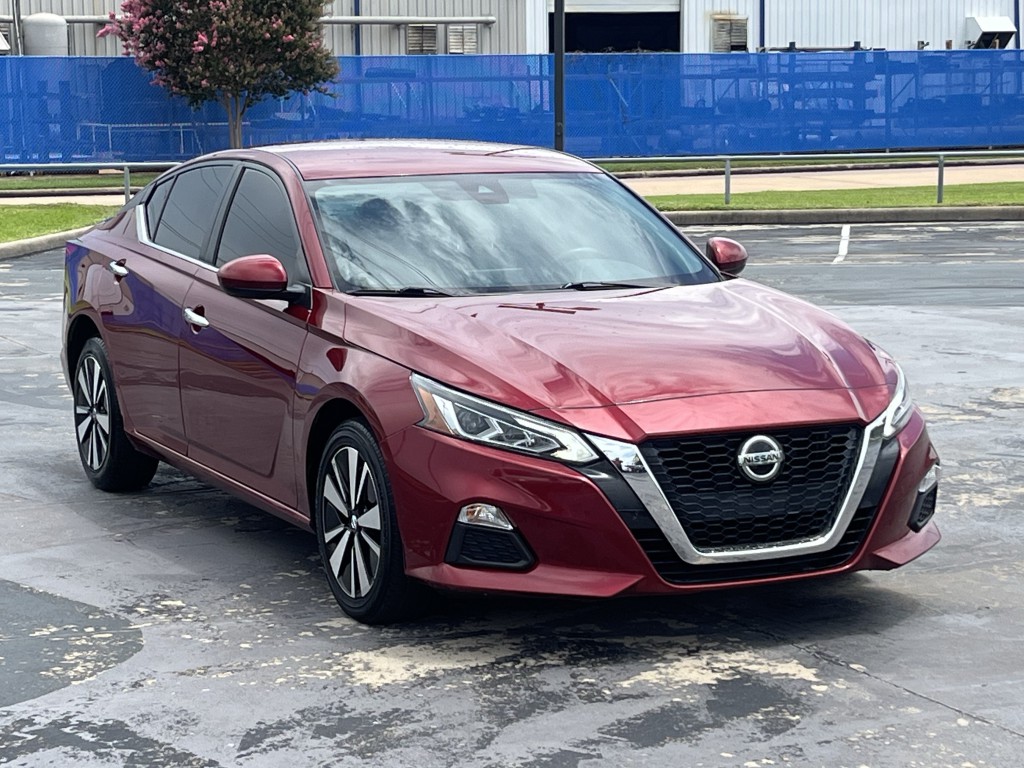 2022 Nissan Altima Image 3