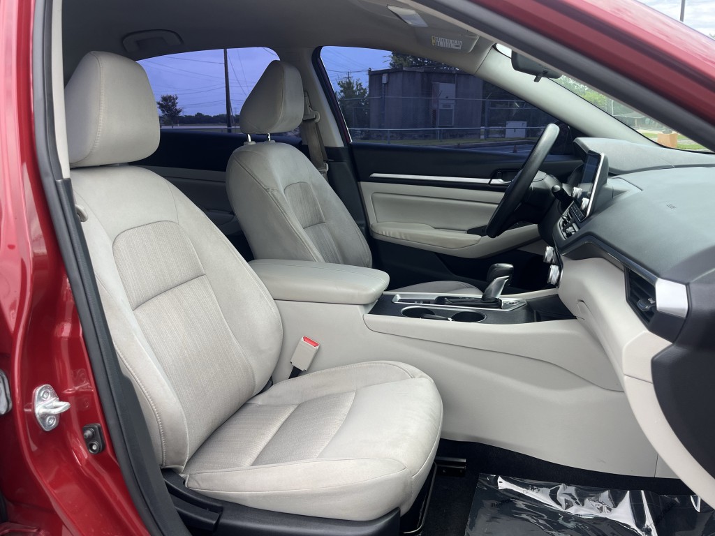 2022 Nissan Altima Image 27