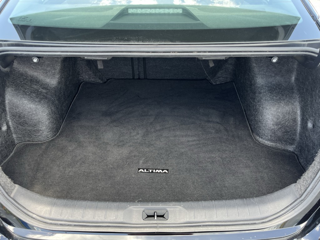 2023 Nissan Altima Image 12