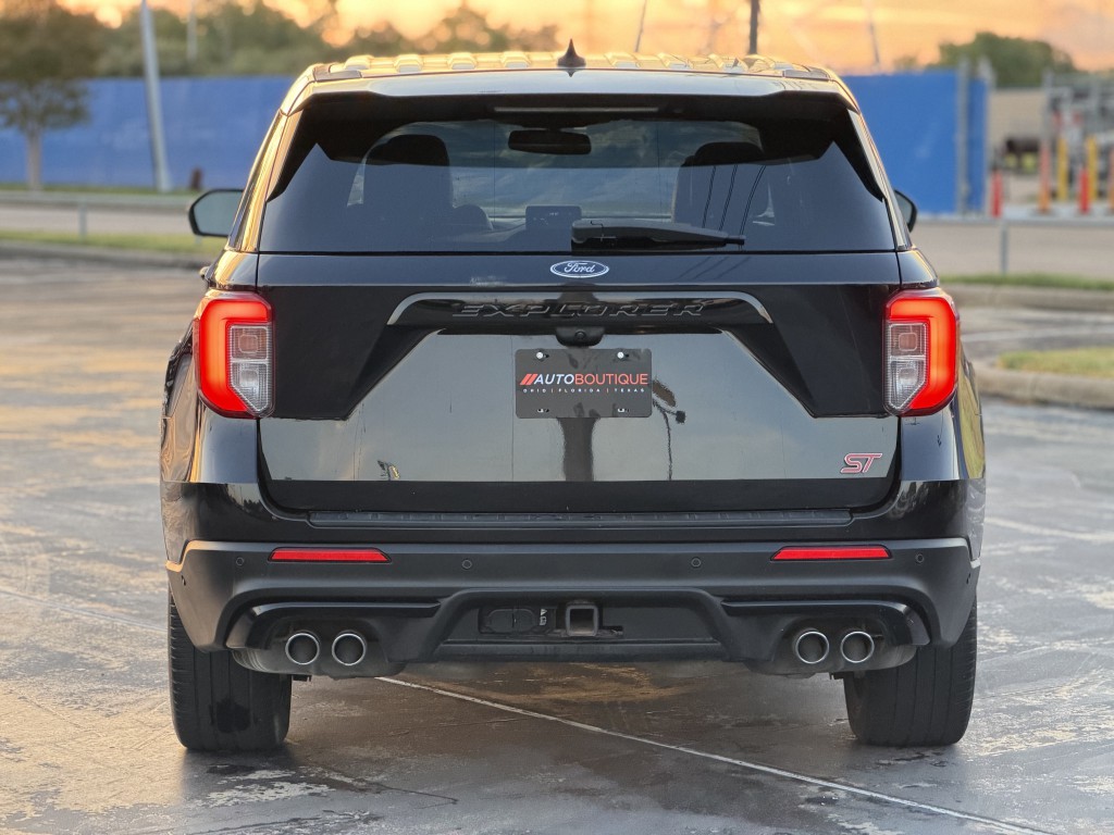 2021 Ford Explorer Image 8