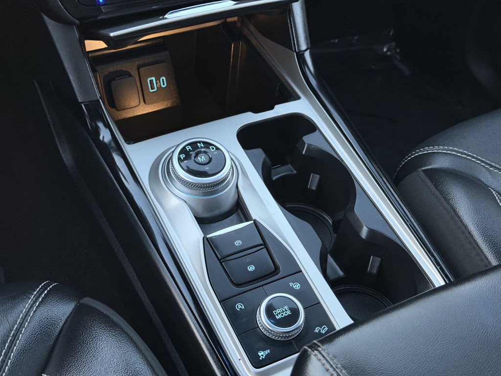 2021 Ford Explorer Image 24