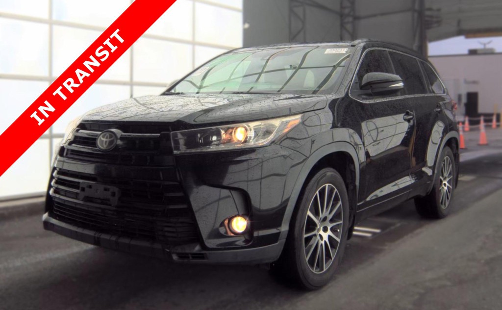 2018 Toyota Highlander Image 1