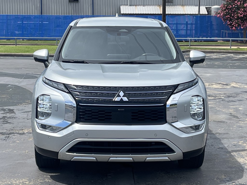 2024 Mitsubishi Outlander Image 6