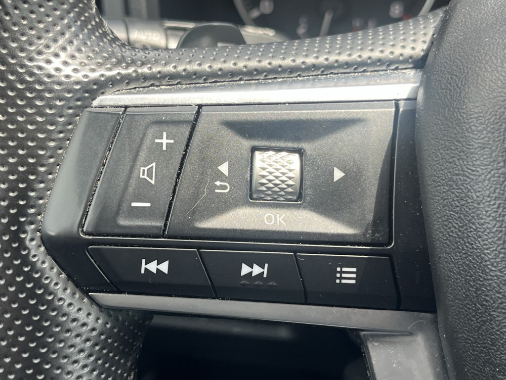 2024 Mitsubishi Outlander Image 16