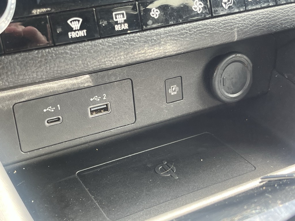 2024 Mitsubishi Outlander Image 20