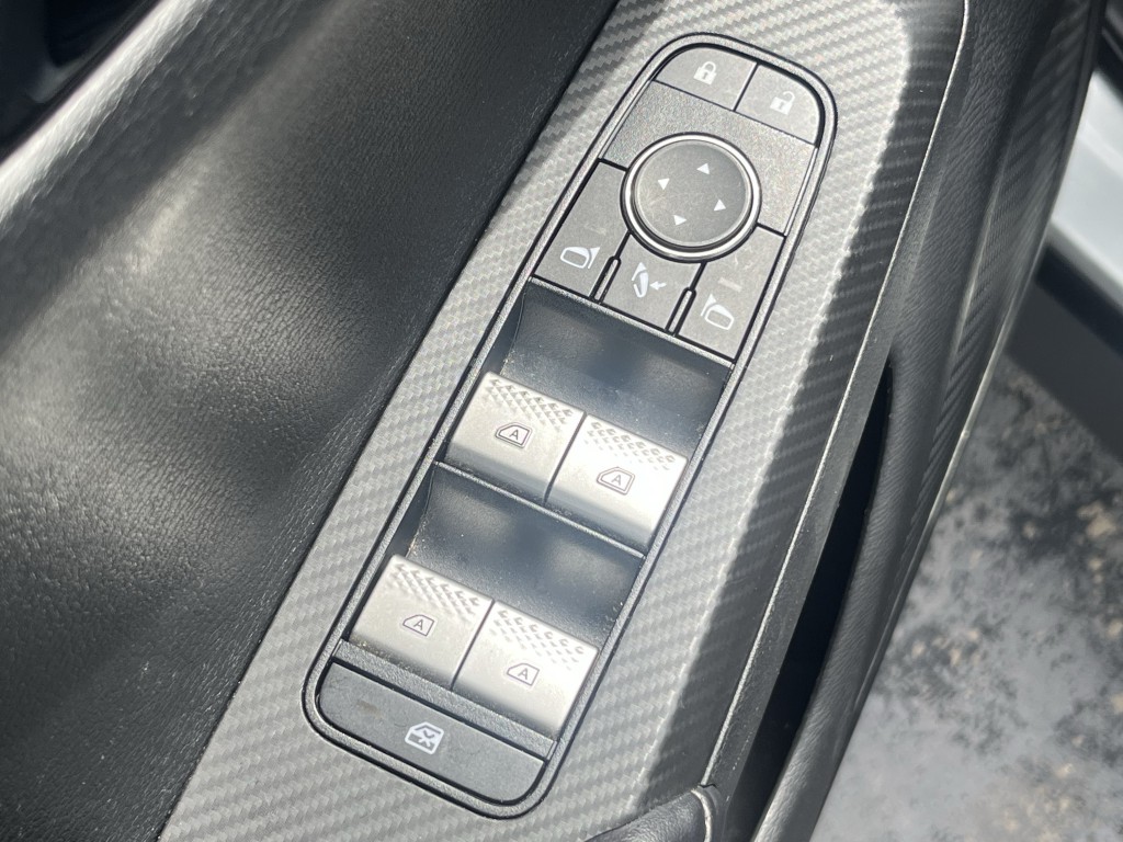 2024 Mitsubishi Outlander Image 23