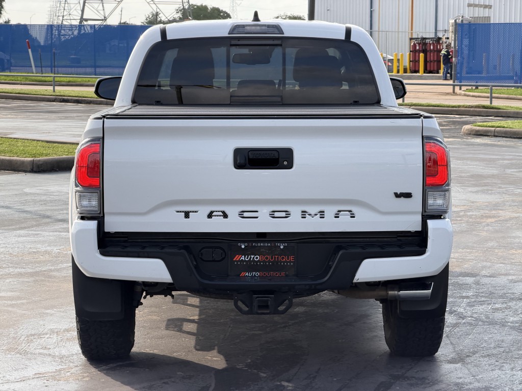 2021 Toyota Tacoma Image 8