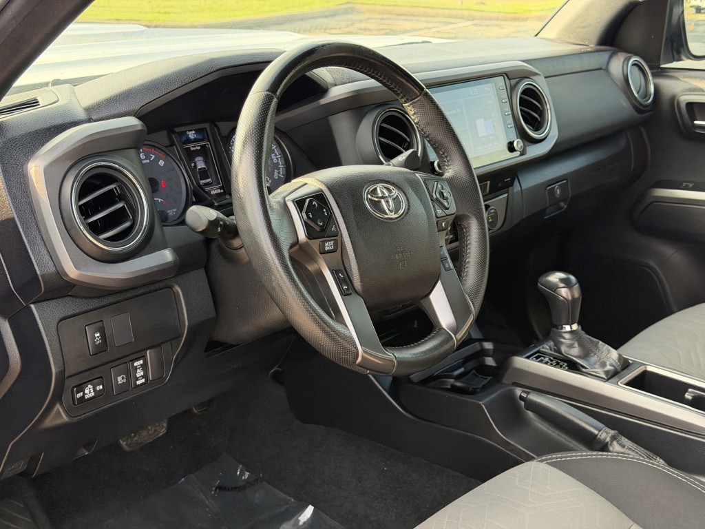2021 Toyota Tacoma Image 12