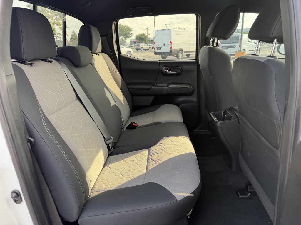 2021 Toyota Tacoma Image 27