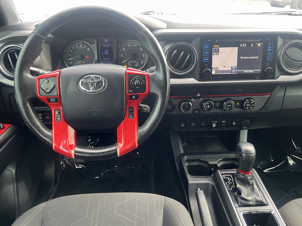2019 Toyota Tacoma Image 17