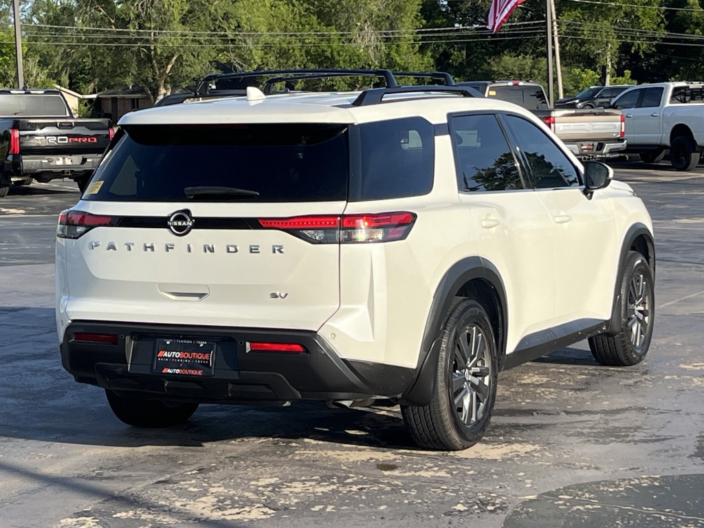 2022 Nissan Pathfinder Image 9