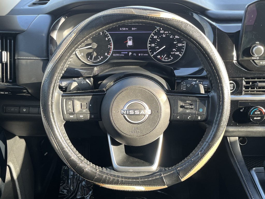 2022 Nissan Pathfinder Image 17