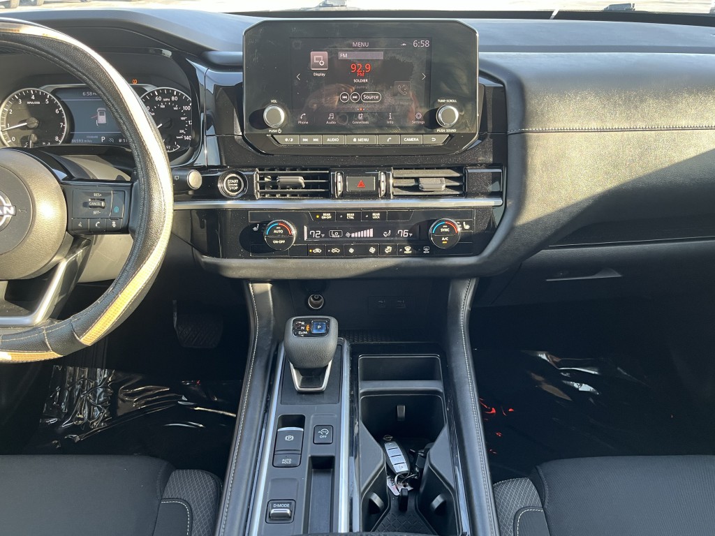 2022 Nissan Pathfinder Image 24