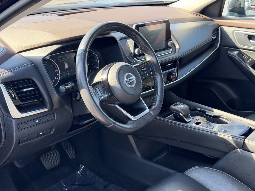 2021 Nissan Rogue Image 12