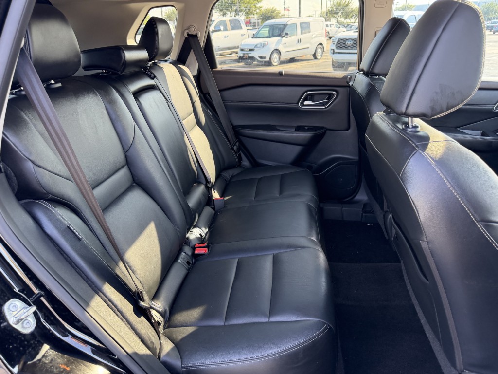2021 Nissan Rogue Image 23