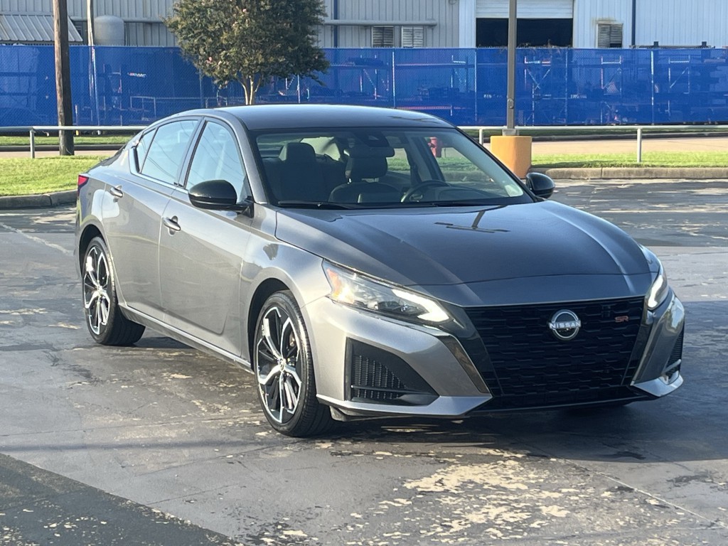 2025 Nissan Altima Image 6