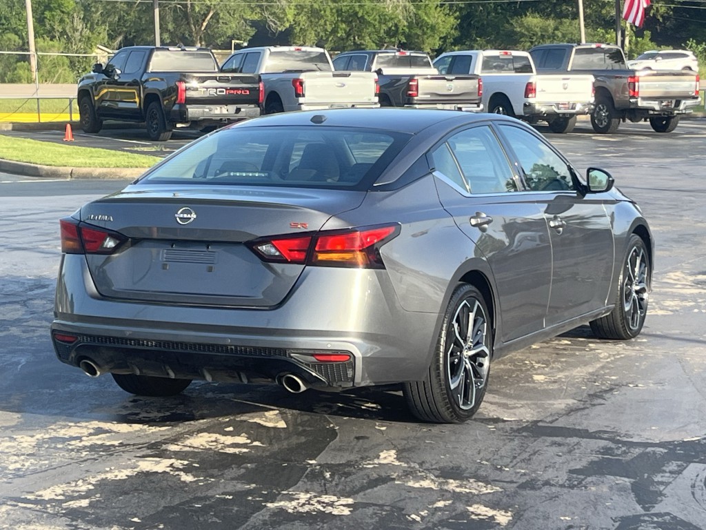 2025 Nissan Altima Image 9