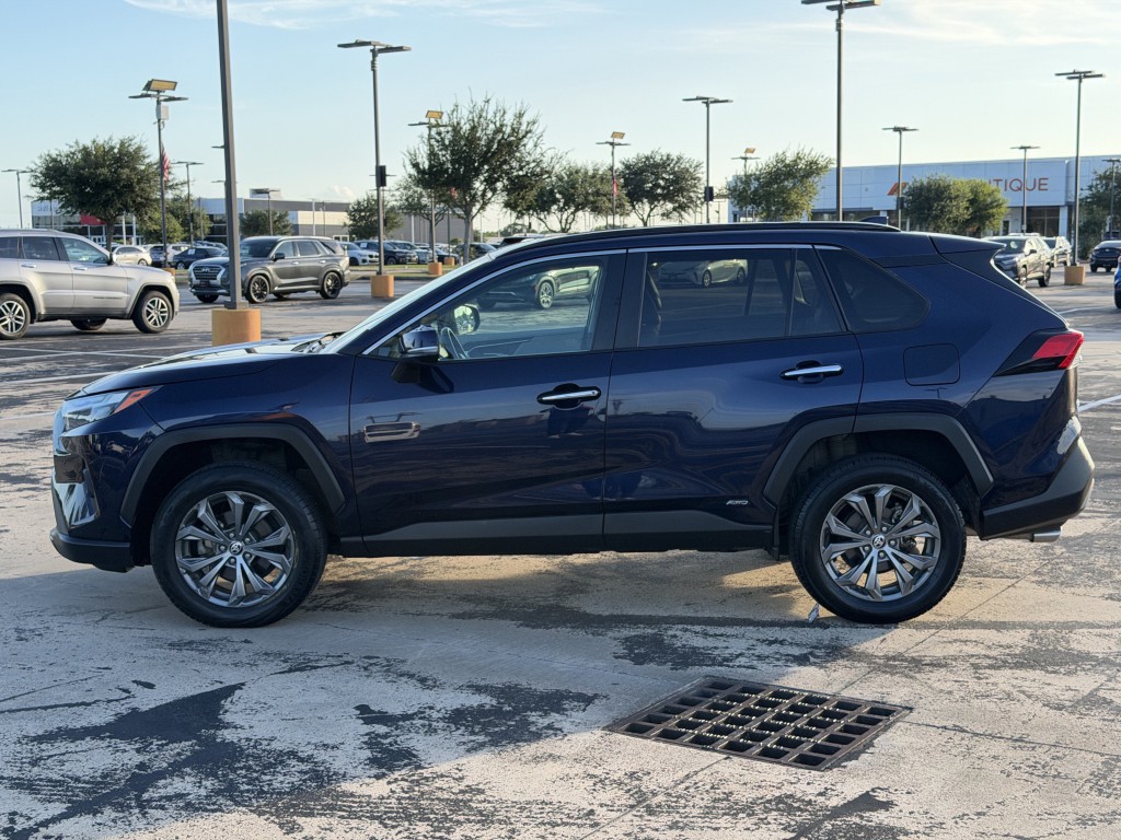 2024 Toyota Rav4 Image 11