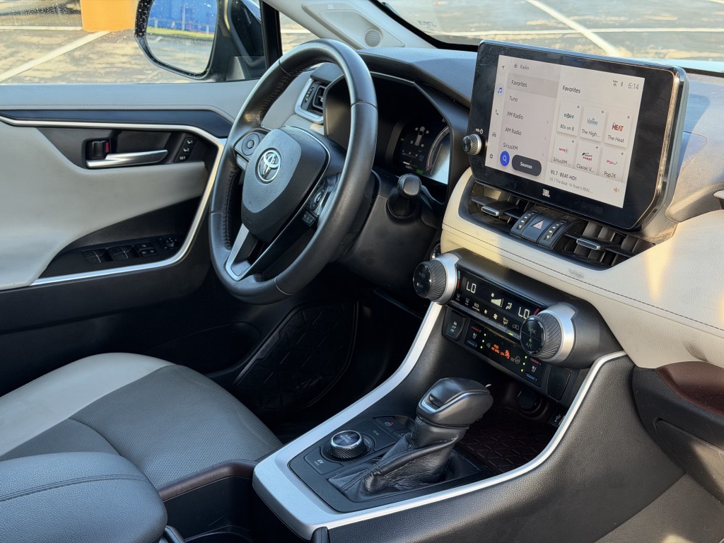 2024 Toyota Rav4 Image 13