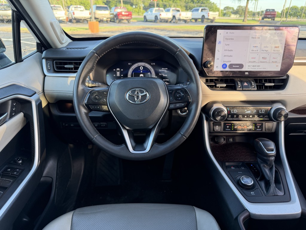 2024 Toyota Rav4 Image 14