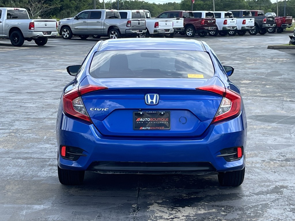 2017 Honda Civic Image 9